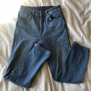 BDG Girlfriend Jeans